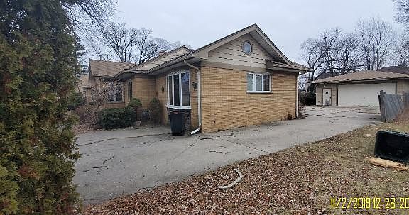 3rd image of 9219 Ashland Ave