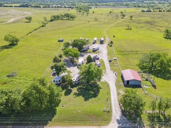 2616 N Harmony Rd, Cushing, OK 74023