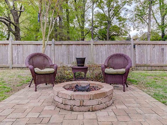 5th image of 113 Bear Creek Cir