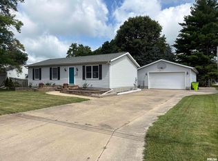 113 W Franklin St, Tremont, IL 61568