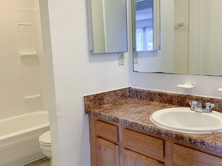 Waterstone Place Apartments — Photo 7