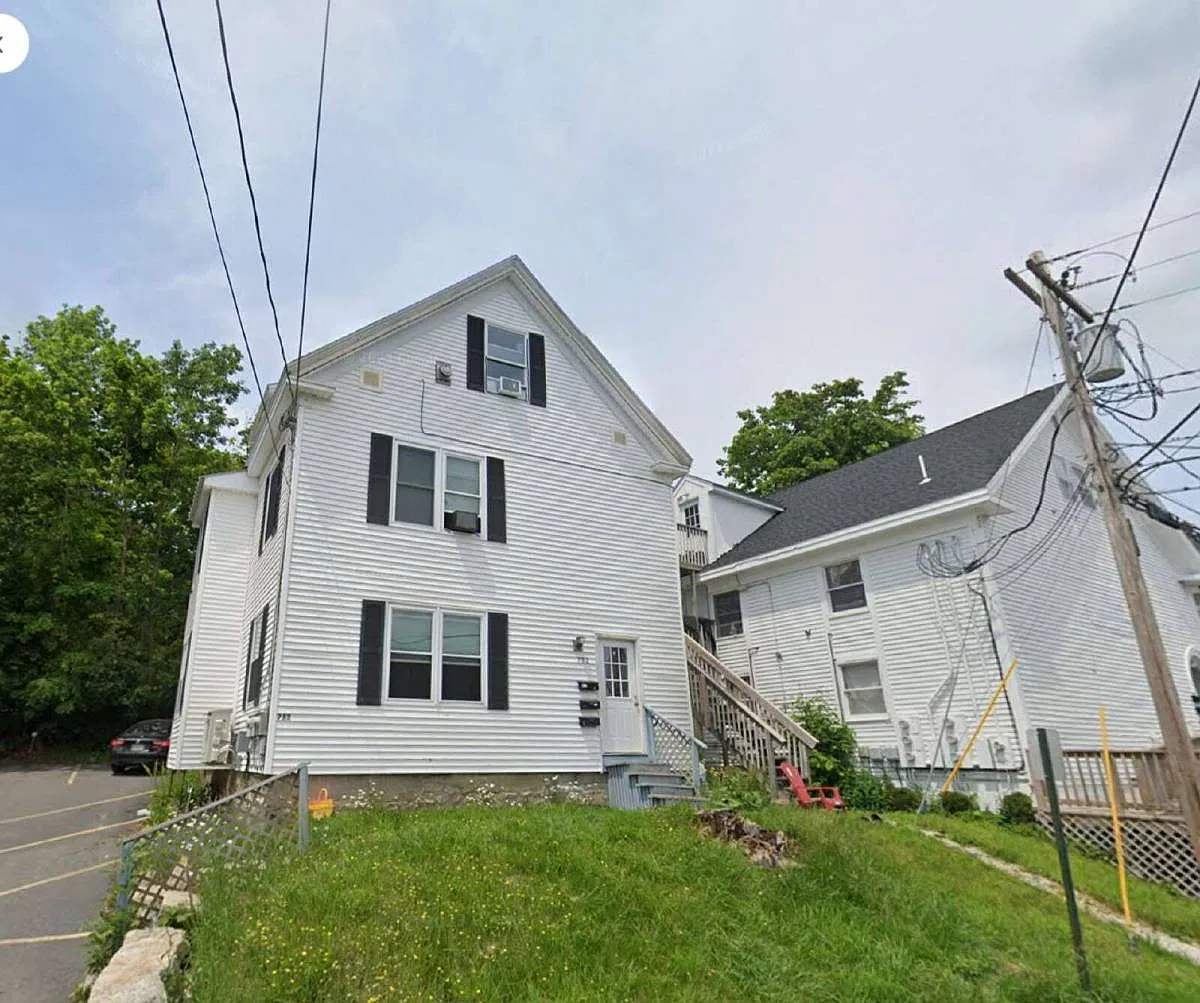 752 Middle St #1 in Bath, ME 04530 — Photo 1
