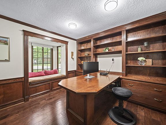 5th image of 217 Saint Antoine St #20-A