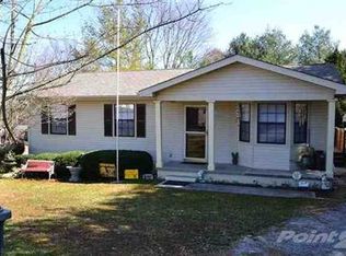 974 Nichols Rd, Dandridge, TN 37725