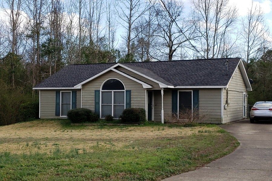 2nd image of 273 Lee Road 443