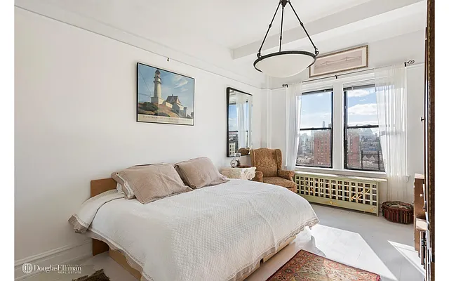 Sold by Douglas Elliman | media 12