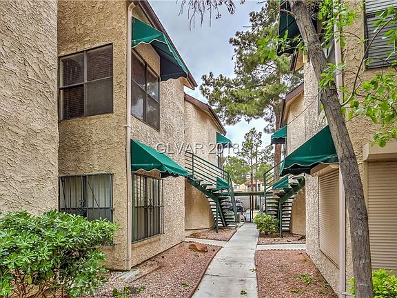 2nd image of 510 Elm Dr Unit 206