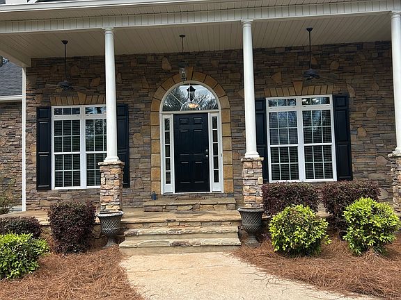 3rd image of 160 Walnut Ridge Way