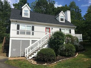 110 Goldenrod Ct, Charlottesville, VA 22902