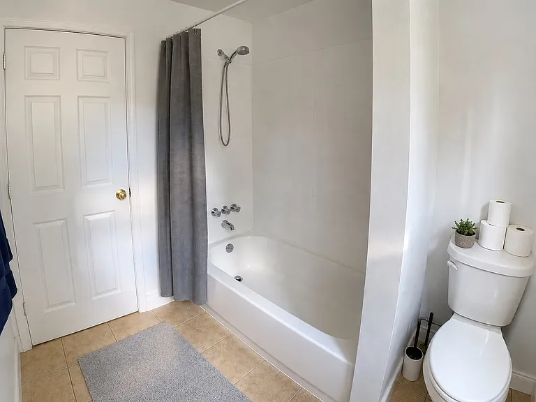 161 Krams Ave — Photo 5