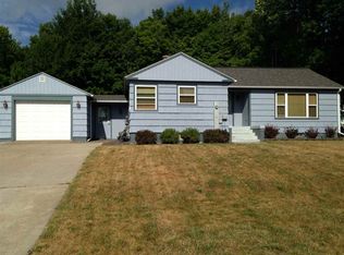 41899 S Hamar St, Chassell, MI 49916