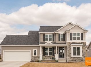 9912 Shining Willow, Saint Middleton, WI 53562