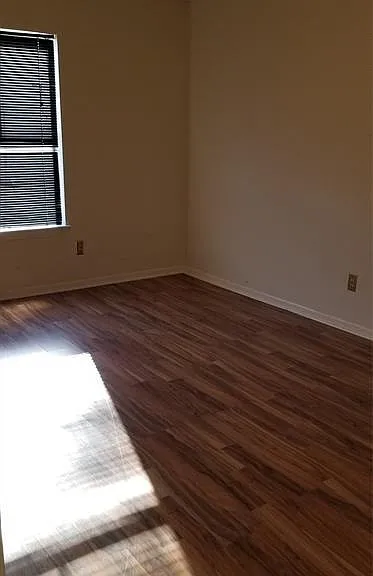 830 Threadneedle St #228 — Photo 5