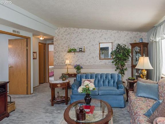 5th image of 17401 SE 39th St Unit 115