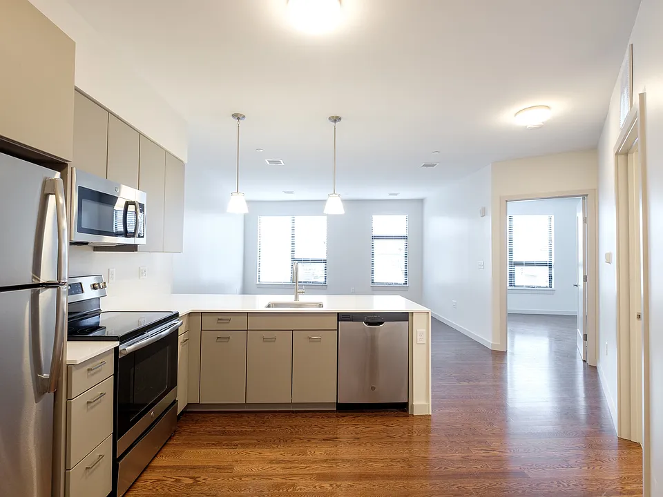 455 Harvard St #301