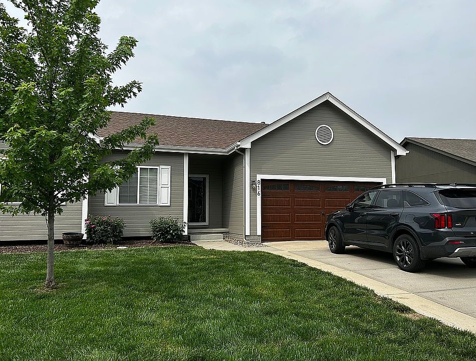 1st image of 816 Lake Vista Dr