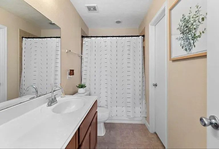 16535 Burnell Oaks Ln — Photo 13