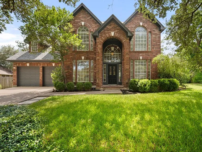 10912 Grassmere Ct — Photo 1