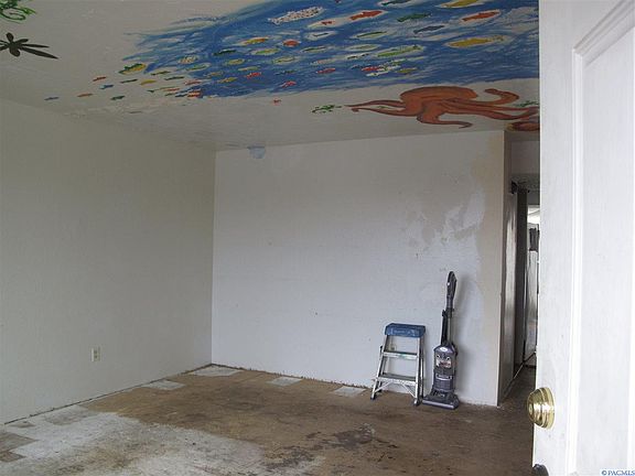 3rd image of 2313 W Sylvester St APT C4