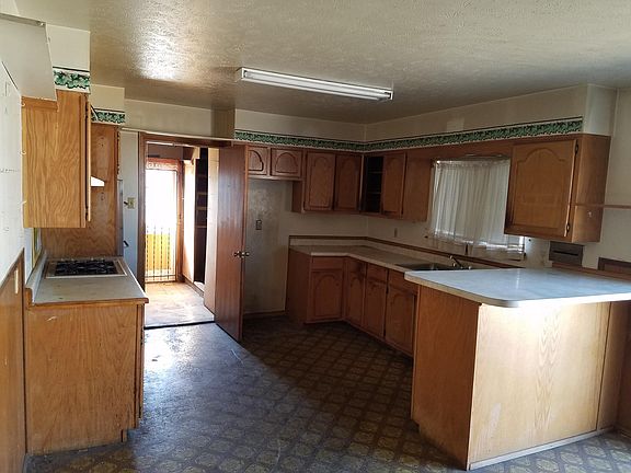 3rd image of 9859 Sidewinder St