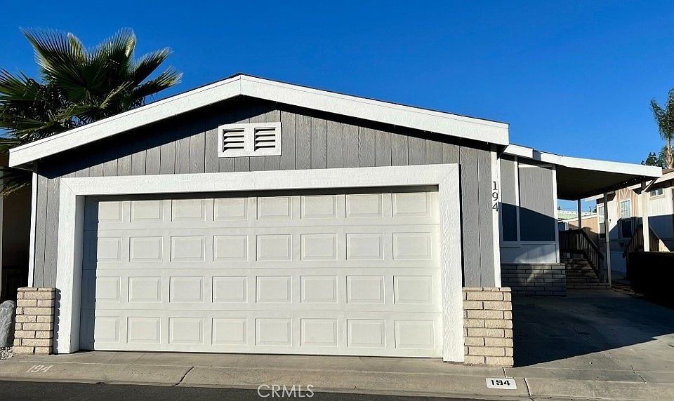 1st image of 320 N Park Vis