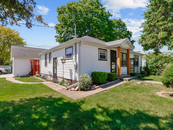 611 Roosevelt Rd, Valparaiso, IN 46383