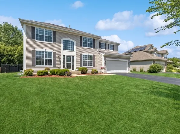 2415 Fen View Cir, Island Lake, IL 60042