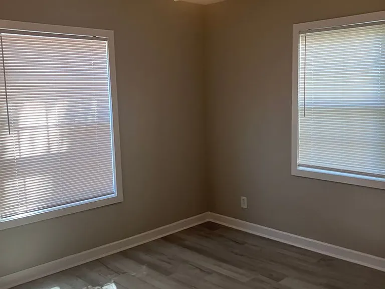 2063 Vineville Ave — Photo 2