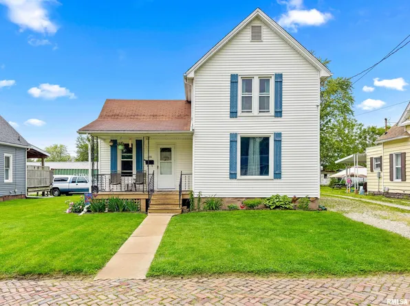 136 S 8th Ave, Canton, IL 61520