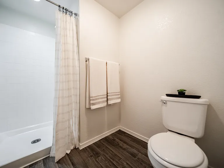 Kachina Springs Apartments — Photo 14