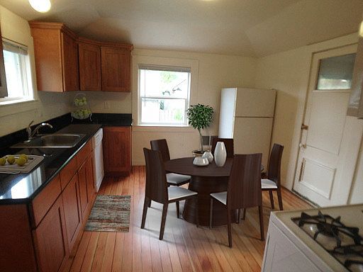 1st image of 3919-3925 SE 28th Pl #3919