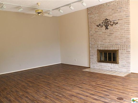 4th image of 304 Woodglenn Dr