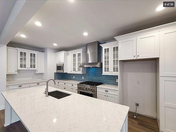 3rd image of 707 Withers Park Dr