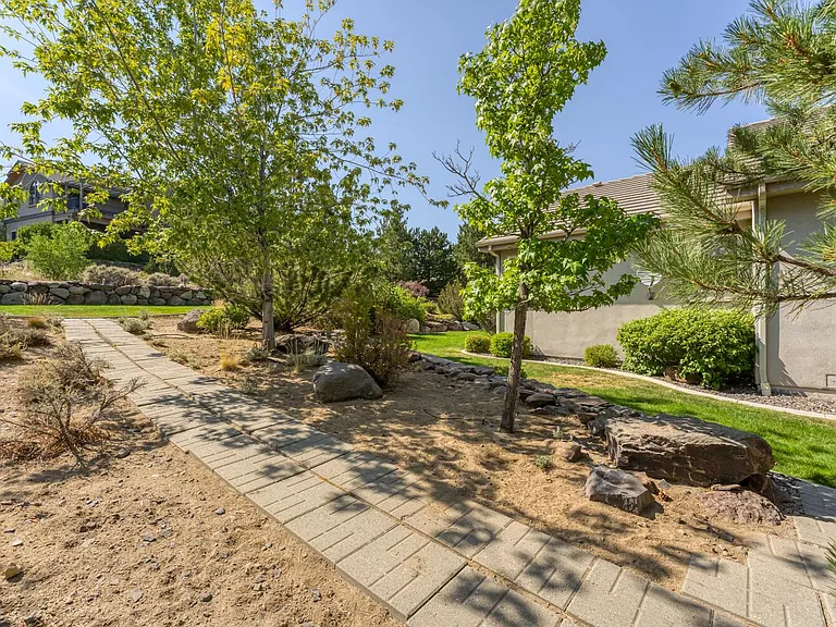 1039 Mountain Air Ct — Photo 49