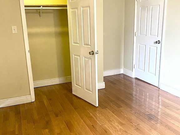 4th image of 3 Butler St #17608788