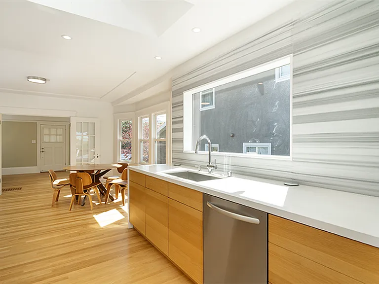 920 Ramona Ave — Photo 10