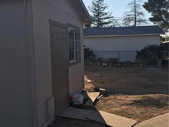 3rd image of 2034 Airfield Ave
