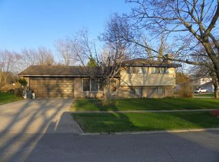 320 Oceana St, Oscoda, MI 48750