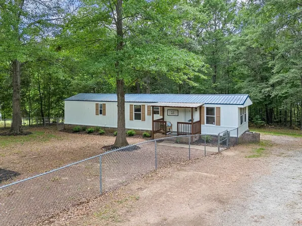 459 Tumble Rock Dr, Cowpens, SC 29330