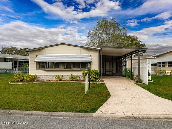 2nd image of 605 Oleander Cir