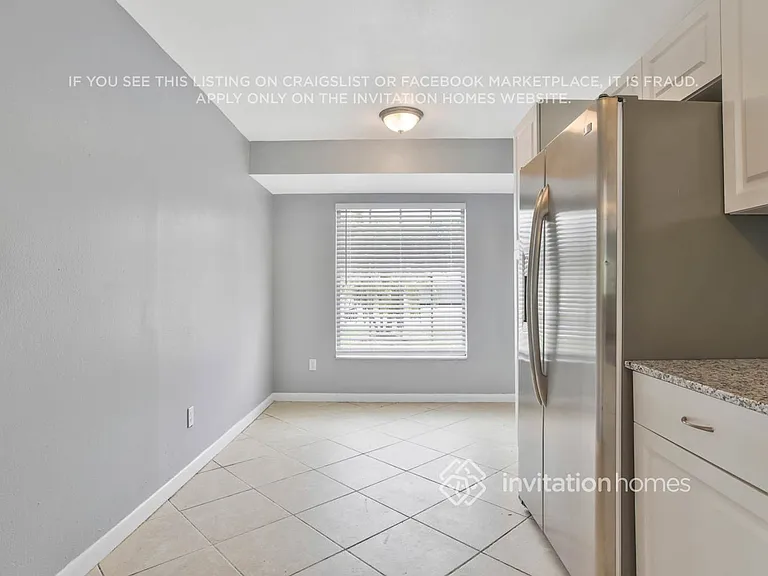 8252 Cascade Oaks Dr — Photo 4