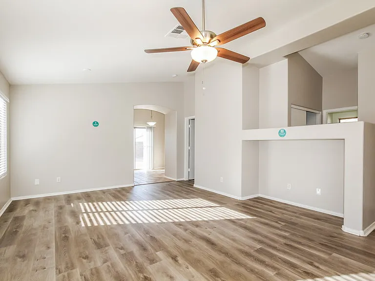 14973 W Port Au Prince Ln — Photo 3