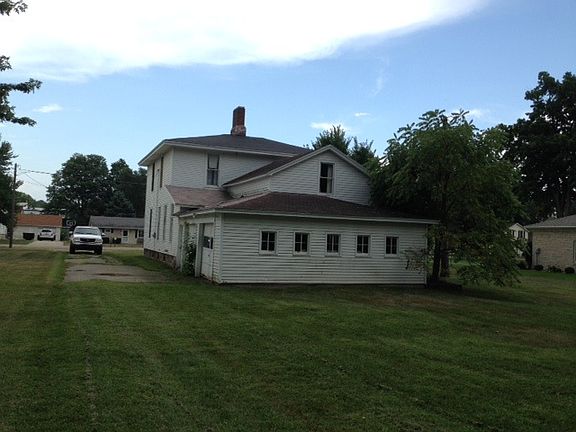 4th image of 203 N Centre St