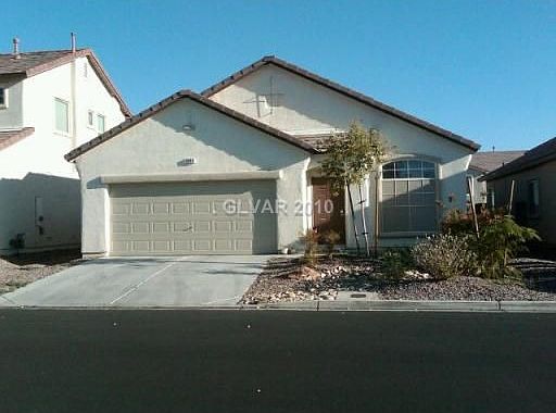 1st image of 3913 Yellow Mandarin Ave