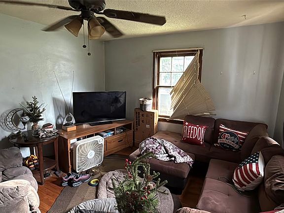 3rd image of 3134 La Vista Dr