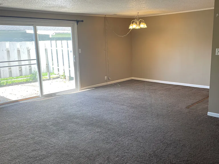 310 S Forest Ave #2 — Photo 11