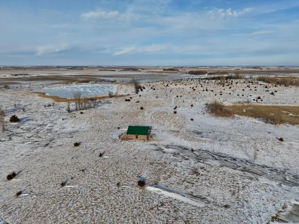 51 County Rd, Bingham Lake, MN 56118