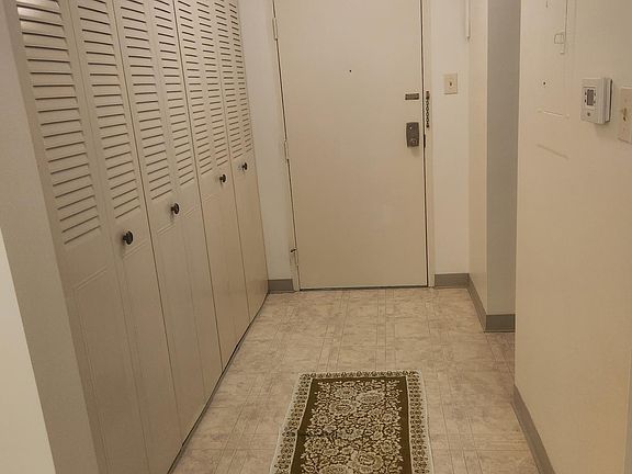 4th image of 1001 Grandview Ave APT 407