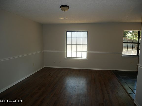 5th image of 5640 Chapel Hill Dr