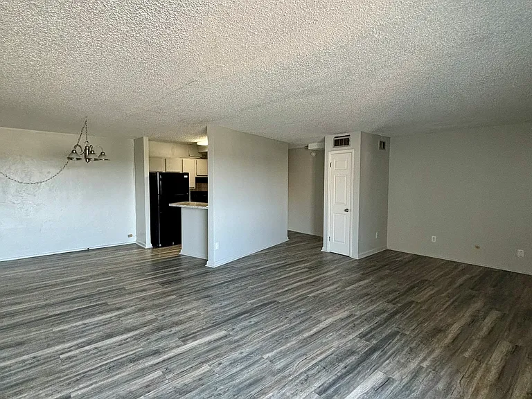 Triad Apartments — Photo 20